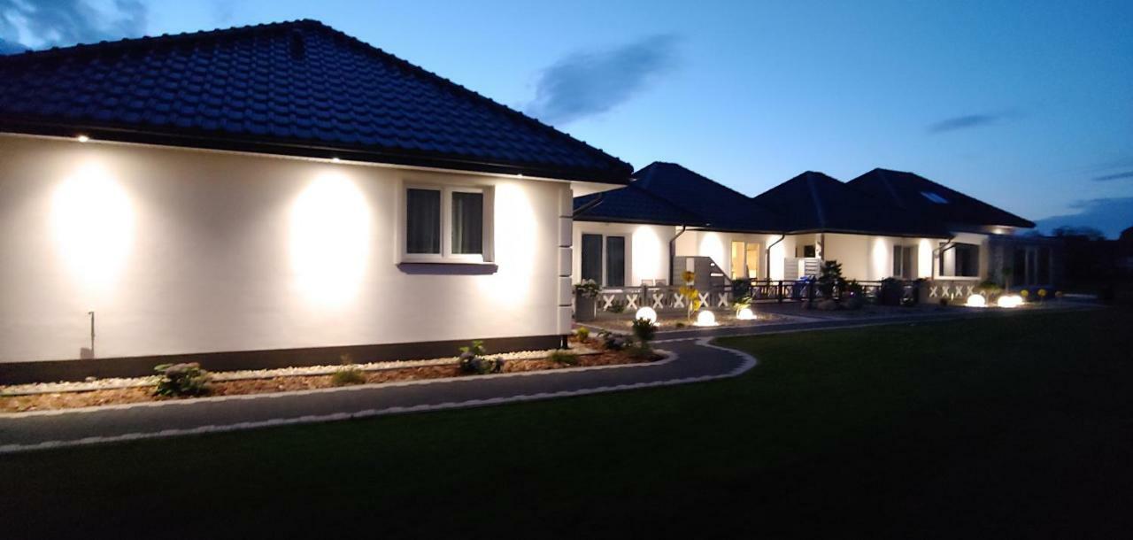 Apartamenty Dzemejra - Jumeirah Ujście-Darłowskie Exterior foto